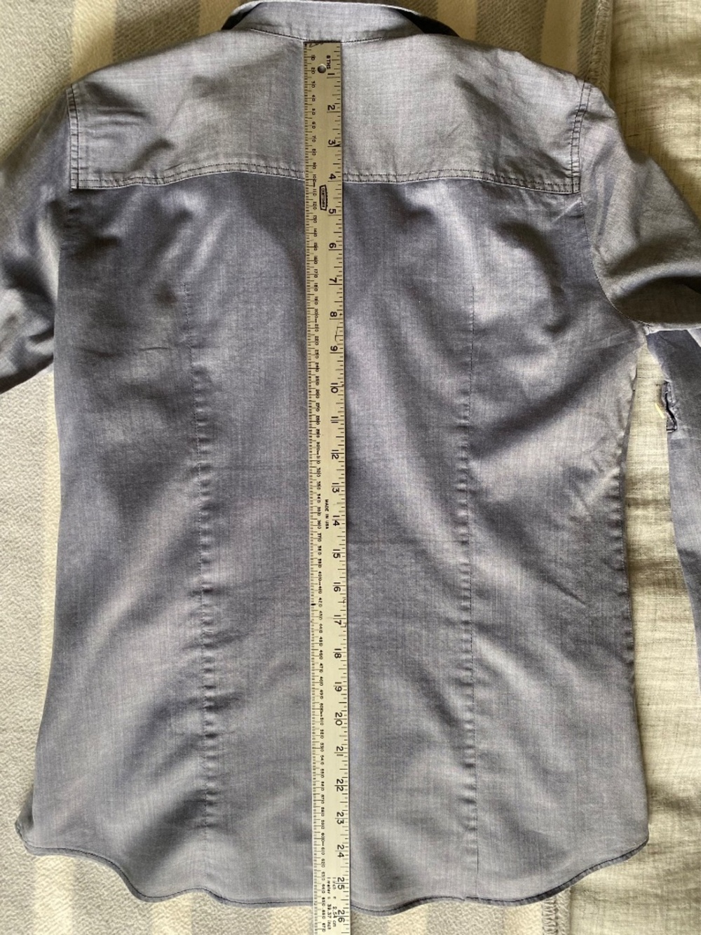 J. Crew The Perfect Shirt cotton long sleeve button-down in blue chambray Size 6 - Picture 11 of 11